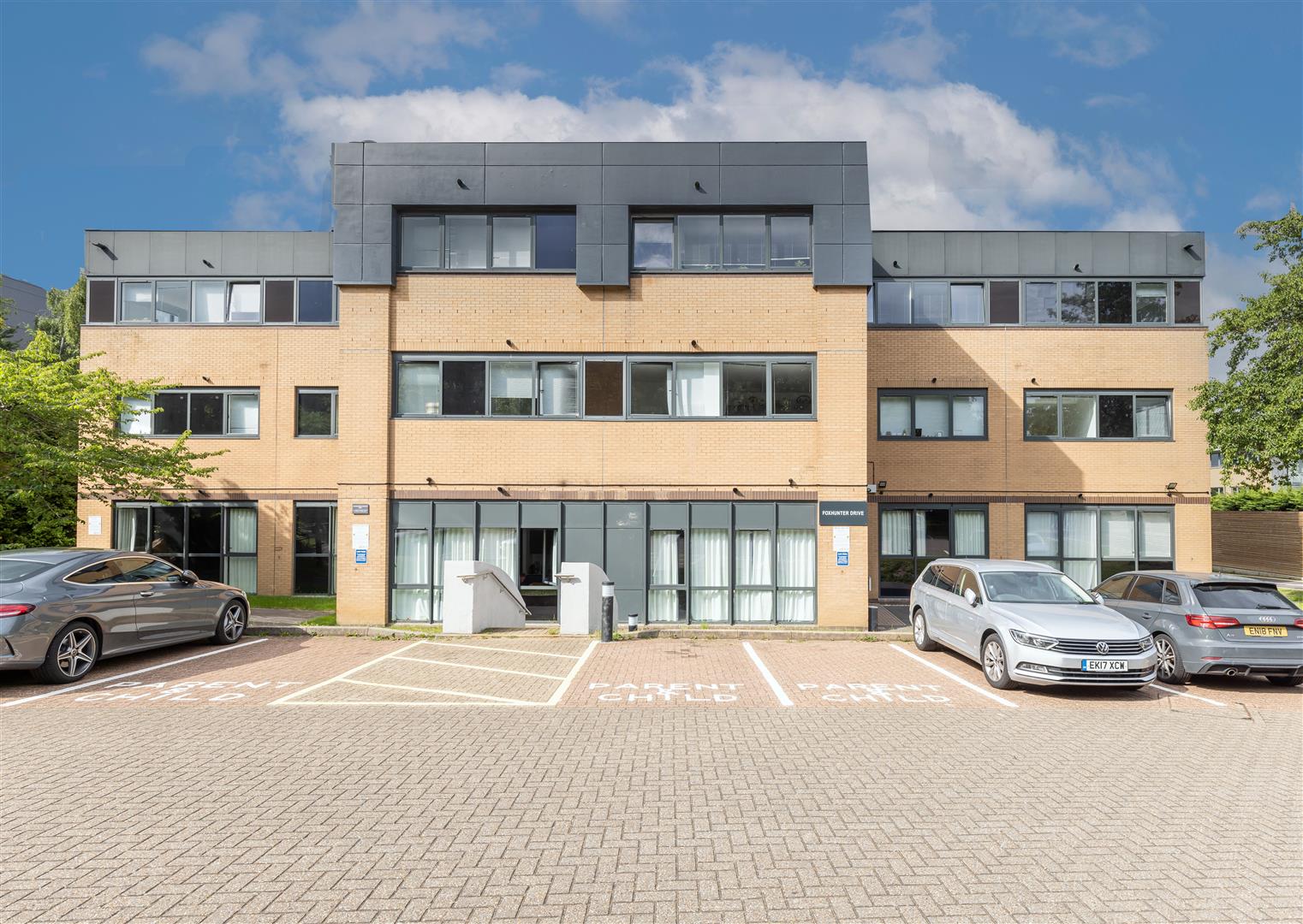 2 Foxhunter Drive, Linford Wood, Milton Keynes
